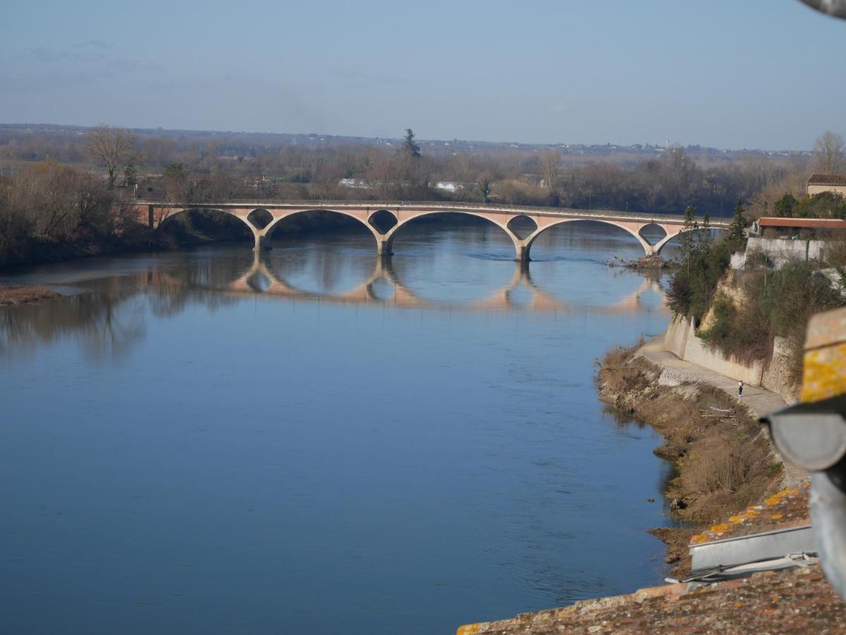 Hotel Restaurant Cote Garonne Le Balcon Des Dames - Tonneins Fauillet Marmande - Vue Panoramique Bord De Garonne Chambres Climatisees Экстерьер фото