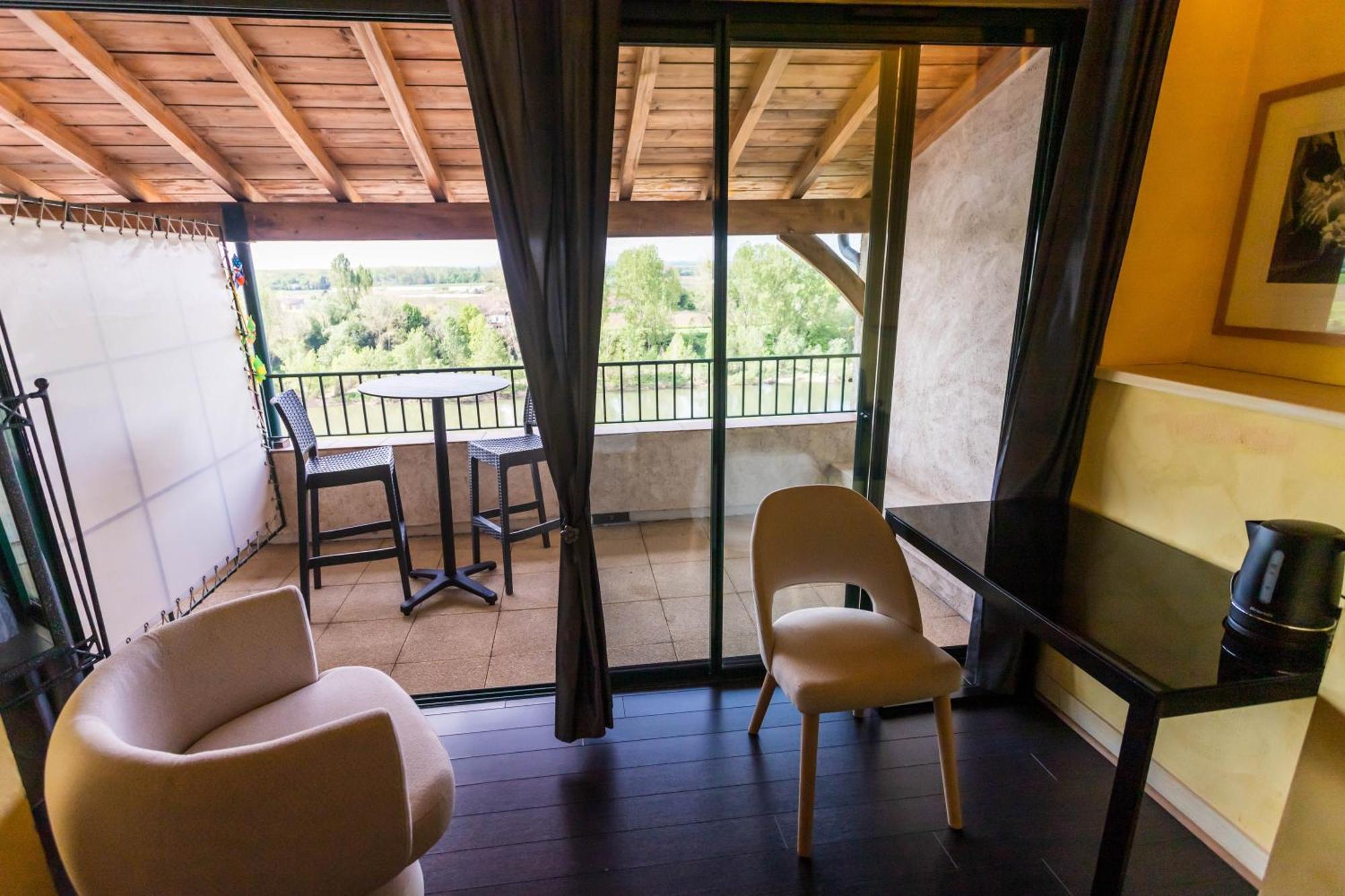 Hotel Restaurant Cote Garonne Le Balcon Des Dames - Tonneins Fauillet Marmande - Vue Panoramique Bord De Garonne Chambres Climatisees Экстерьер фото