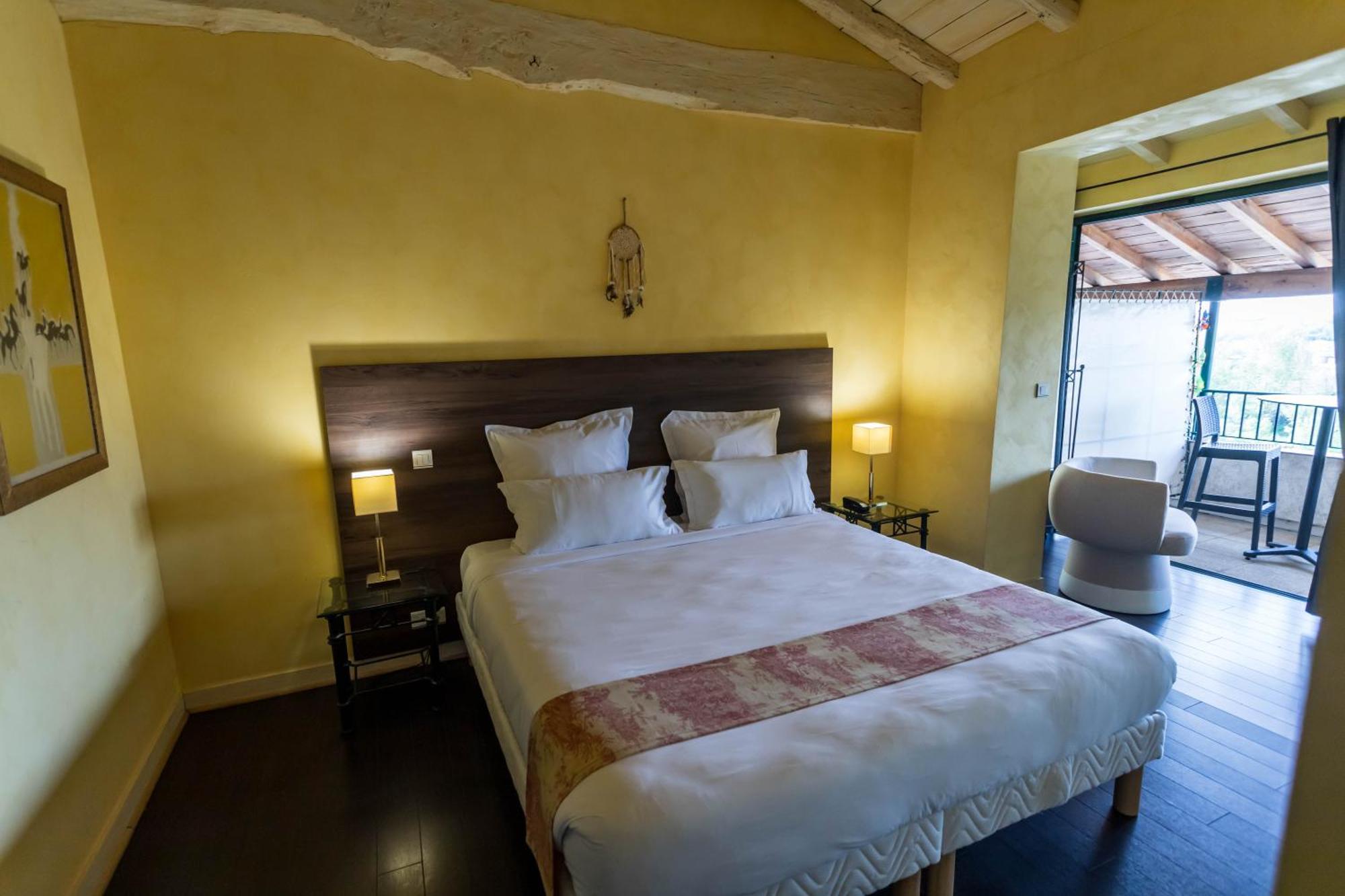 Hotel Restaurant Cote Garonne Le Balcon Des Dames - Tonneins Fauillet Marmande - Vue Panoramique Bord De Garonne Chambres Climatisees Экстерьер фото
