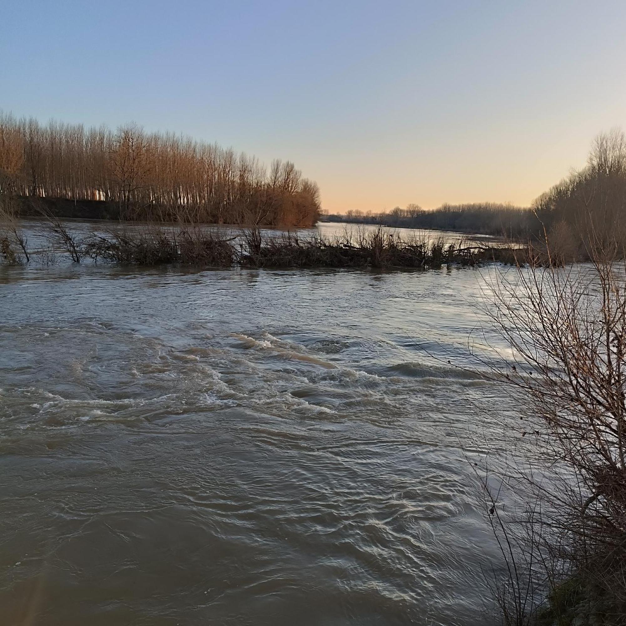 Hotel Restaurant Cote Garonne Le Balcon Des Dames - Tonneins Fauillet Marmande - Vue Panoramique Bord De Garonne Chambres Climatisees Экстерьер фото